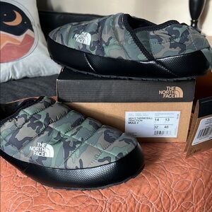 The North Face Camouflage Thermoball Mules